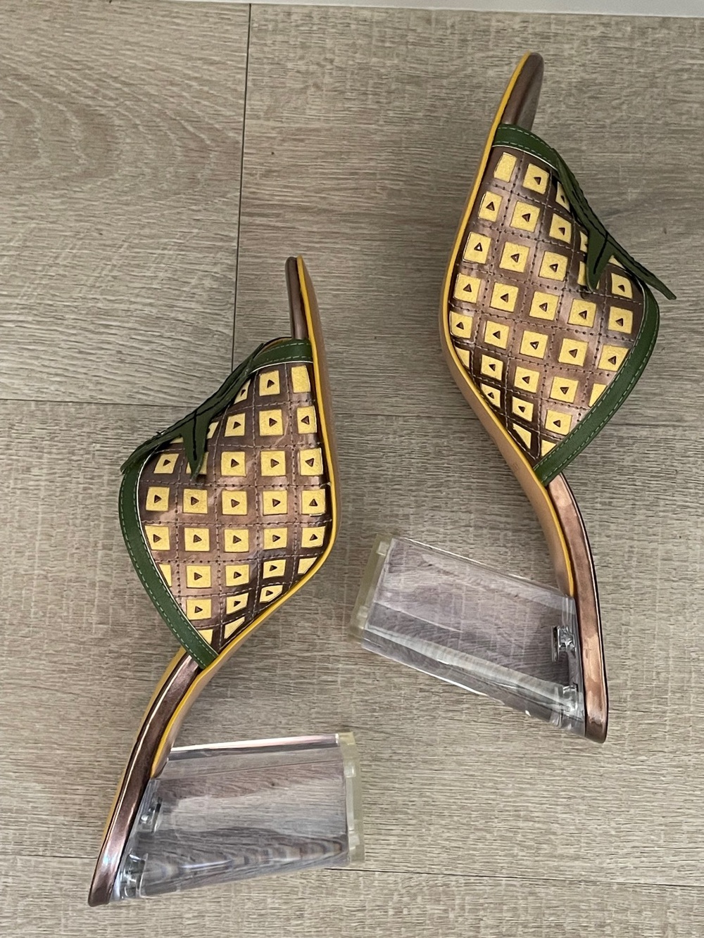 Katy Perry The Coolada Pineapple Mules Lucite Heel 9 (Fits 8-8.5) - Picture 3 of 13